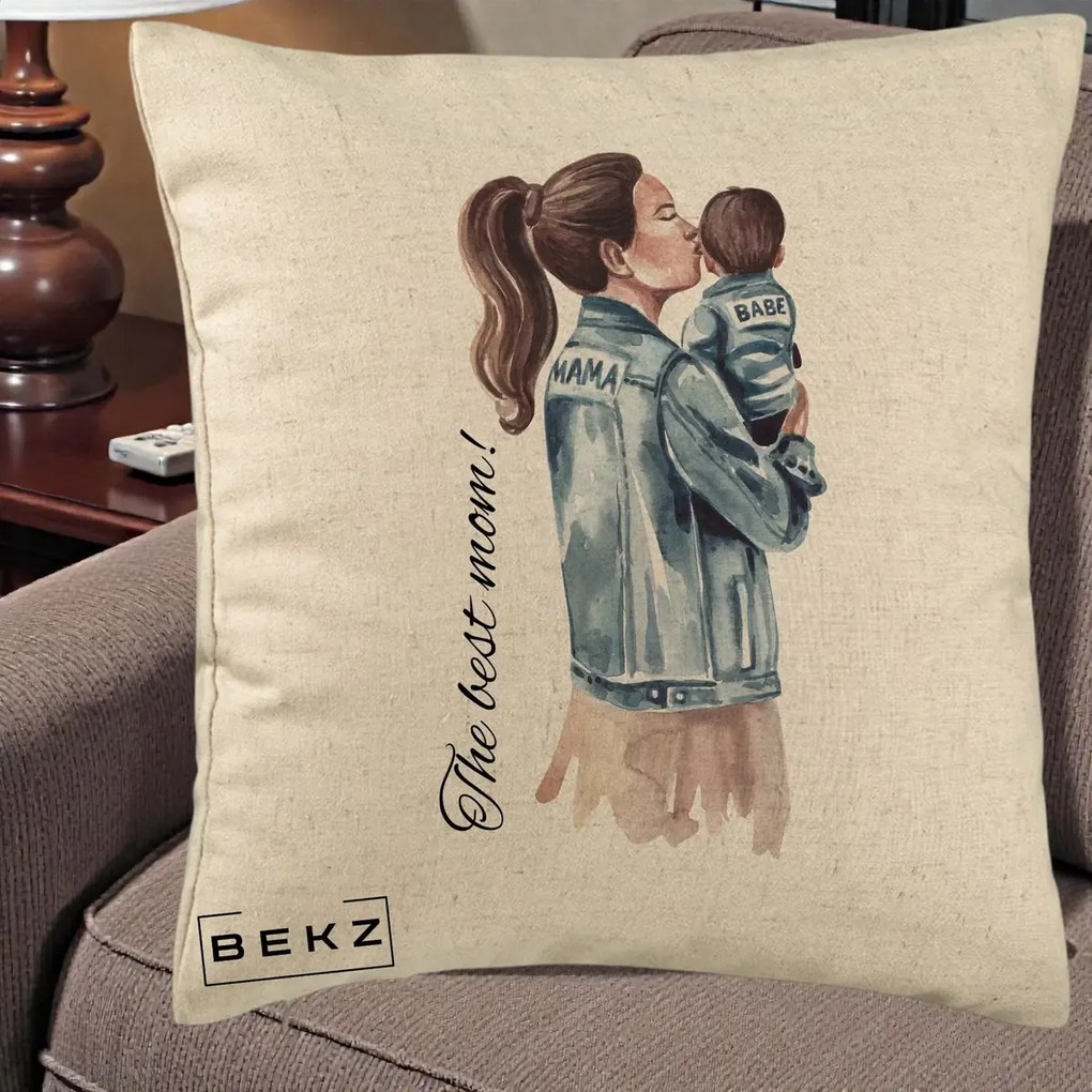 Perna personalizata mama: The Best Mom Jachete, 40x40 cm cu Umplutura, Bej, BEKZ