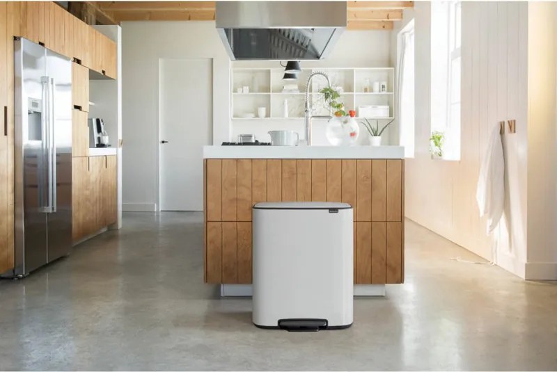 Cos de gunoi Brabantia Bo Pedal 1003182, 60 l, Inchidere usoara, Baza antiderapanta, Alb