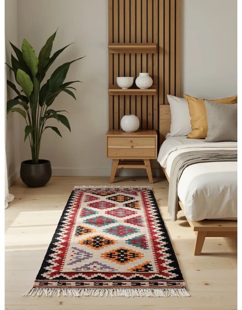 Covor tip traversă roșu reversibil, țesut manual din lână 60x190 cm Kamal Kian – Nouristan