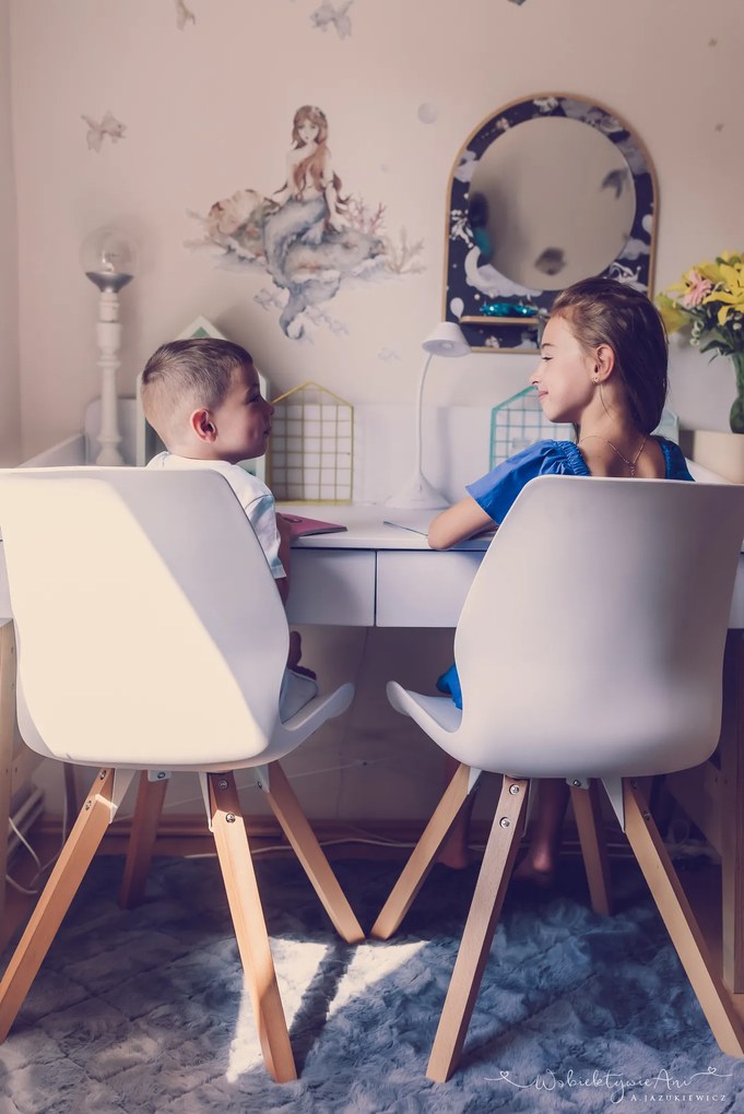 OFERTA Birou de scris pentru copii alb SO SIXTY Calitatea II.