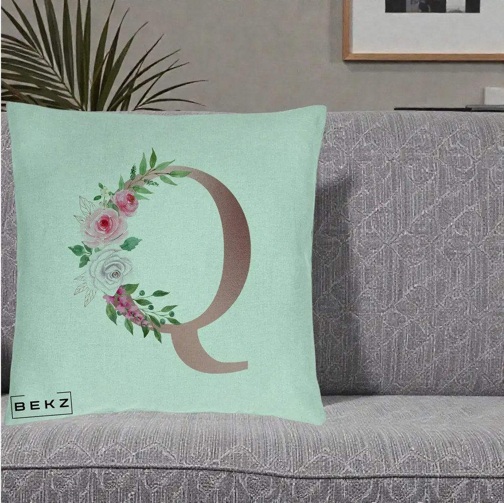 Cadou Personalizat - Perna Personalizata Monograma Rose Gold Litera Q, 40x40 cm, Verde Menta, Husa Detasabila, Perna Inclusa, BEKZ®