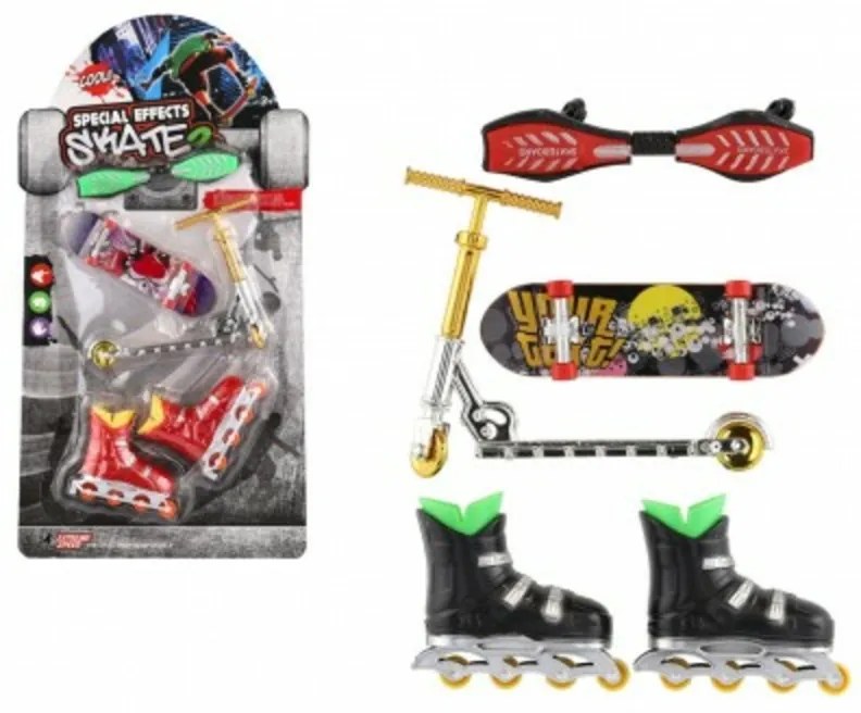 Set skateboard, waveboard, patine, scuter cu degete din plastic amestec de specii pe card 16x30c