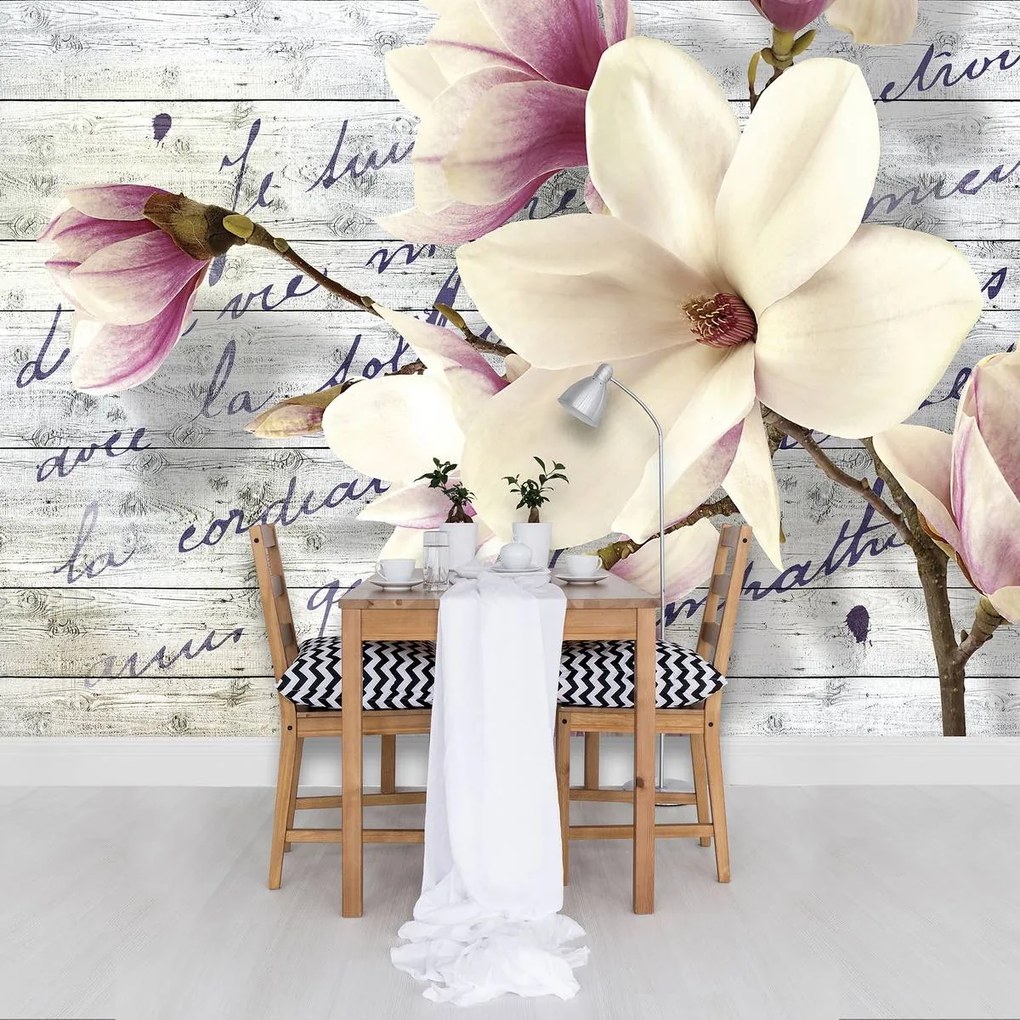 Fototapet - Magnolie pe sănduri de lemn (254x184 cm)