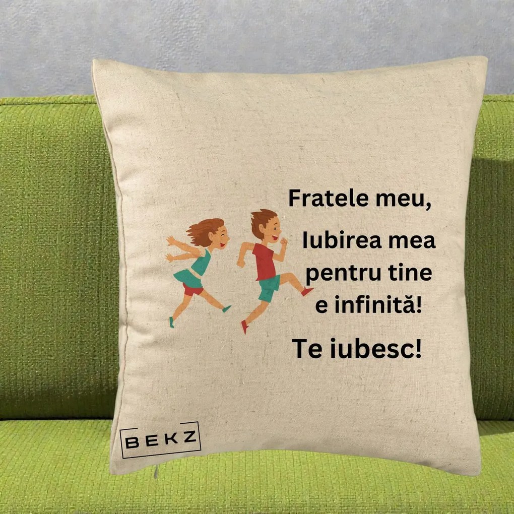 Cadou pentru Frate - Perna Personalizata Fratele Meu Te Iubesc Copii Alergand Colorat, 40x40 cm, Bej, Husa Detasabila, Perna Inclusa, BEKZ®