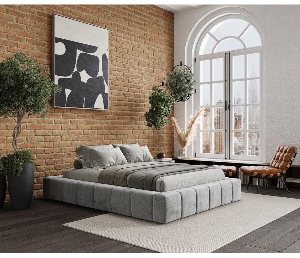 Pat matrimonial gri deschis tapițat cu spațiu de depozitare cu somieră 200x200 cm Aruba L – Maison de Rêve