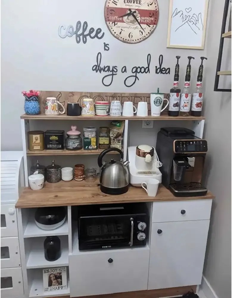 Set mobilier bucatarie Loura, alb si nuc