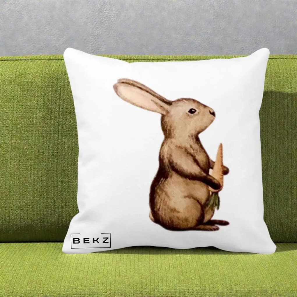 Perna Decorativa Iepuras Acuarela cu Morcov, 40x40 cm, Alba Mata, Husa Detasabila, Perna Inclusa, BEKZ®