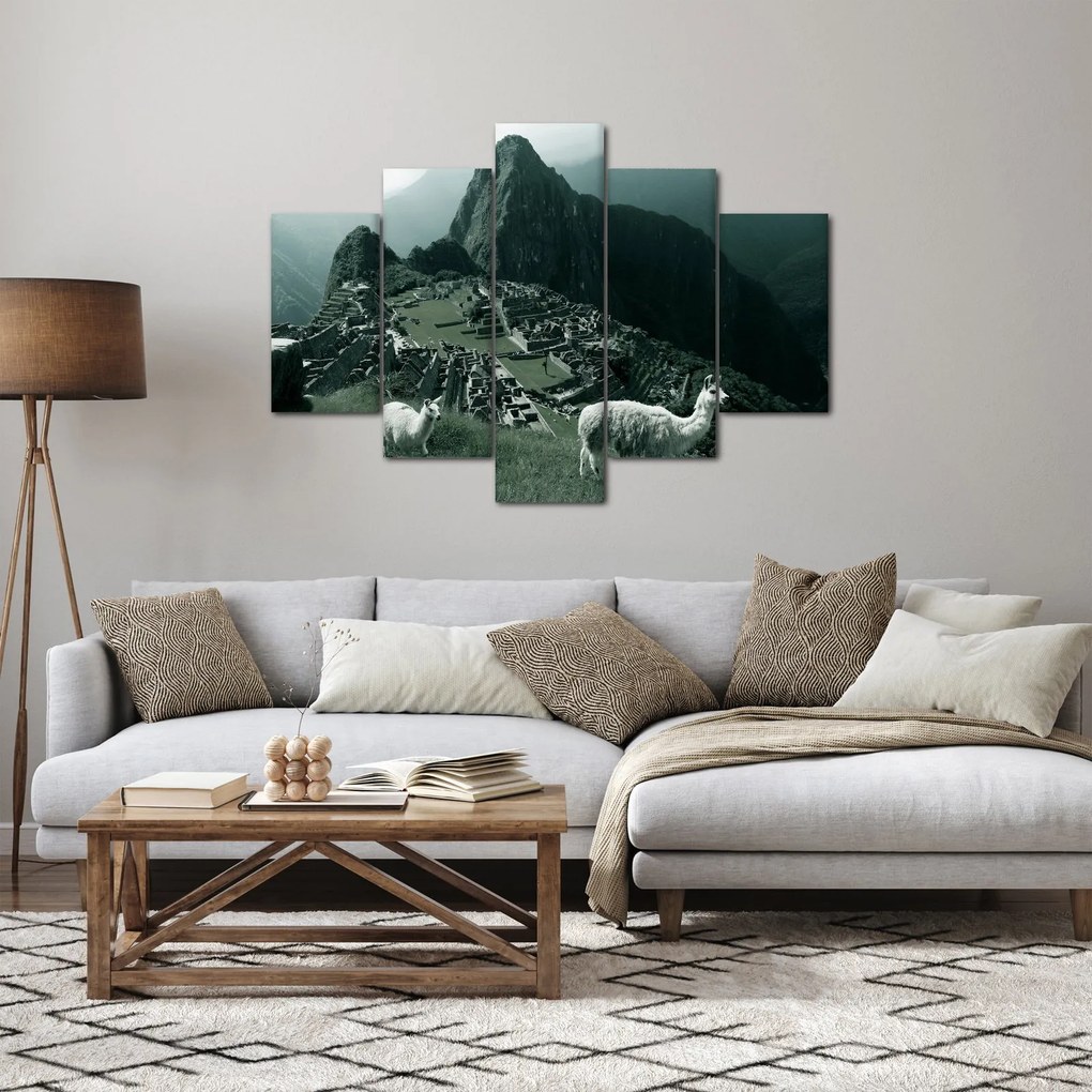 Tablou - Lamas la Machu Picchu în Peru (150x105 cm)