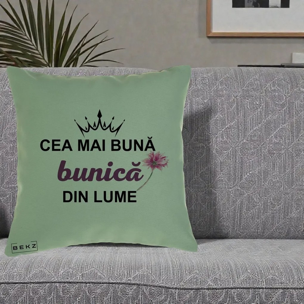 Cadou pentru Bunica - Perna Personalizata Cea Mai Buna Bunica Din Lume Coroana Mov Floare Roz, 40x40 cm, Verde, Husa Detasabila, Perna Inclusa, BEKZ®