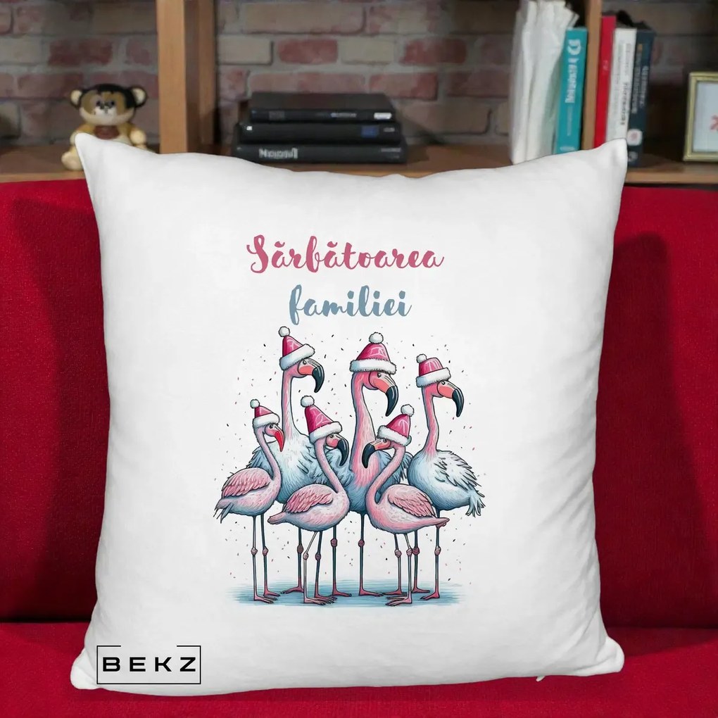 Perna Decorativa Flamingo Craciun Sarbatoarea Familiei, 40x40 cm, Alb Pufos, Husa Detasabila, Perna Inclusa, BEKZ®