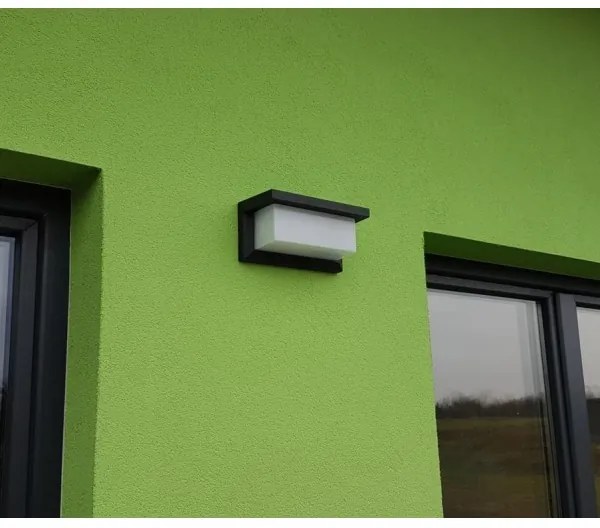 Aplică LED de exterior cu senzor LED/12W/230V IP54 negru