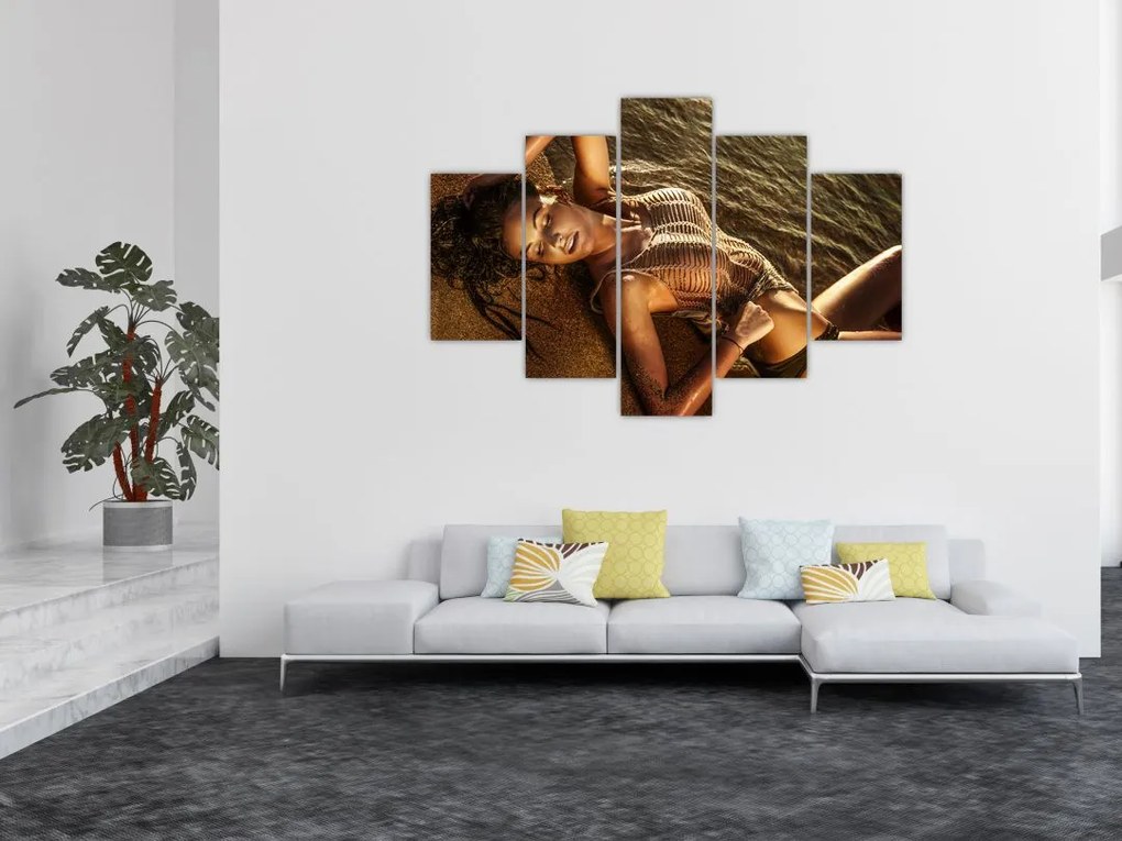 Tablou cu femeia întinsă pe plajă (150x105 cm)