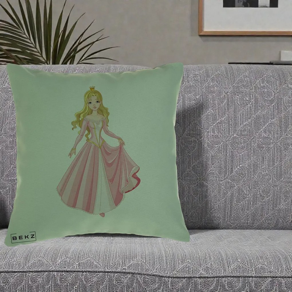 Perna Decorativa Printesa Aurora Rochie Roz, 40x40 cm, Verde, Husa Detasabila, Perna Inclusa, BEKZ®