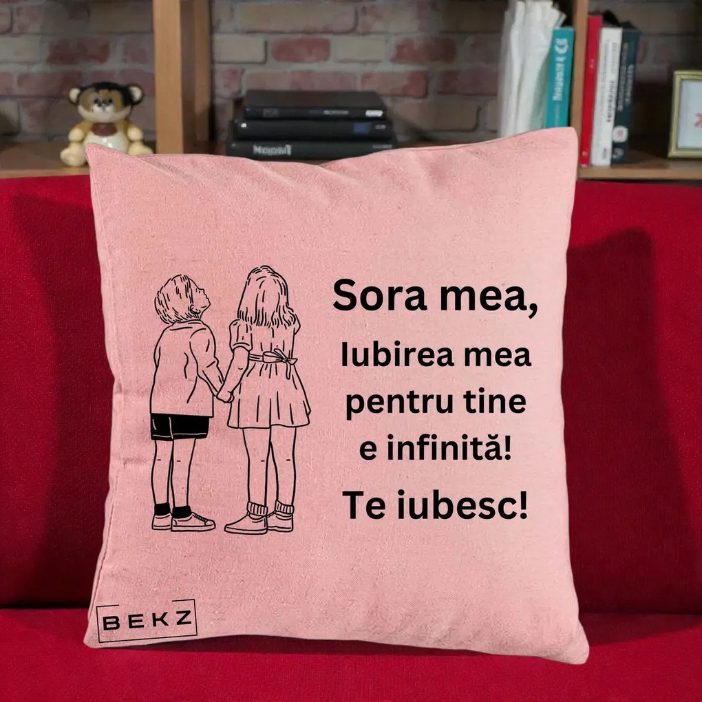 Cadou pentru Sora - Perna Personalizata Sora Mea Te Iubesc Copii Tinand Maini Line Art, 40x40 cm, Roz, Husa Detasabila, Perna Inclusa, BEKZ®