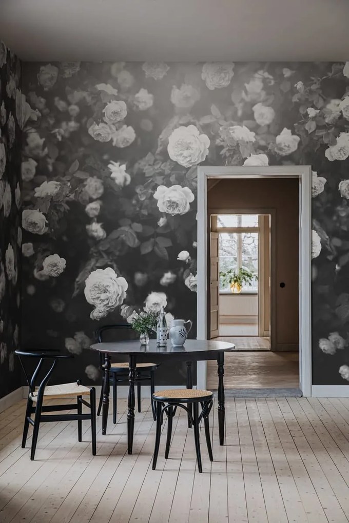 Tapet Regal Rose, Black &amp; White, Rebel Walls