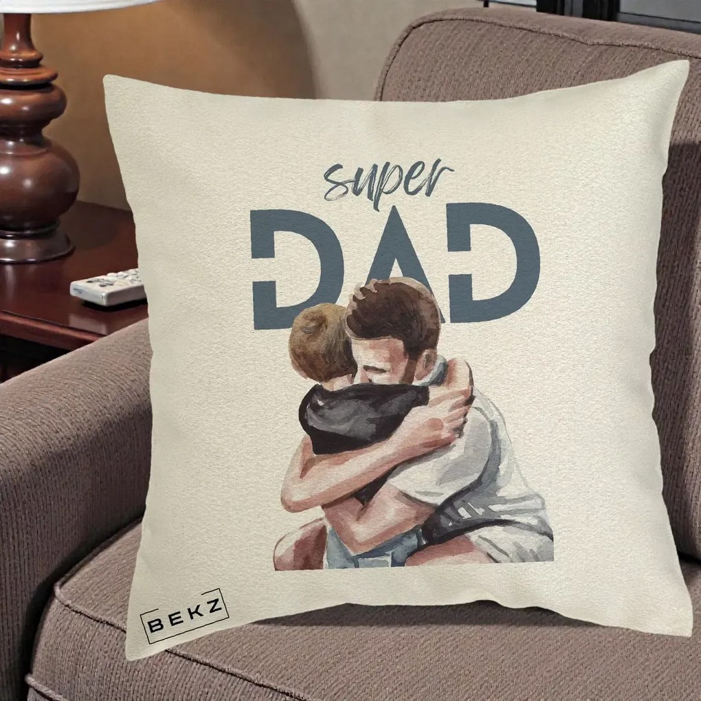 Cadou pentru Tata - Perna Personalizata Super Dad Tata si Fiu Imbratisare, 40x40 cm, Ecru, Husa Detasabila, Perna Inclusa, BEKZ®