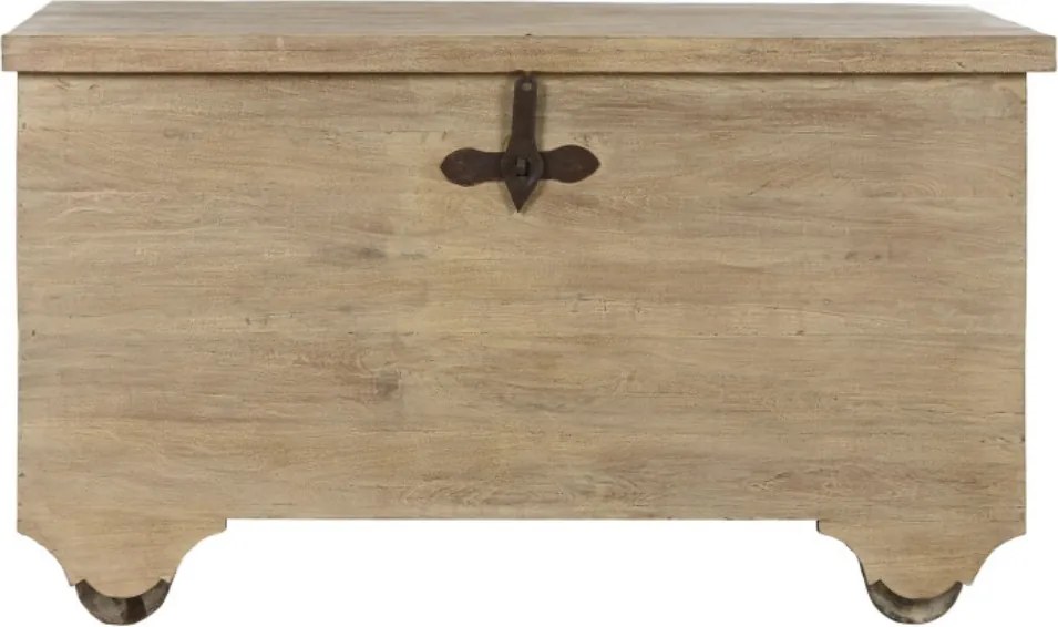 Cufăr mare din lemn masiv de tec, natur, pe roți din lemn, cu feronerie din fier și capac plat, 76 x 136 x 70 cm, „Chestnut”