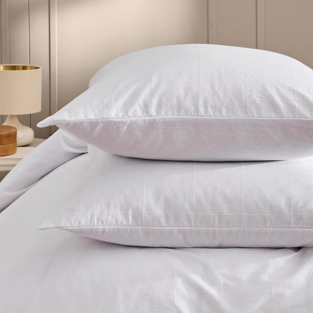 Lenjerie de pat albă pentru pat dublu, extinsă 240x220 cm Linella – douceur d'intérieur