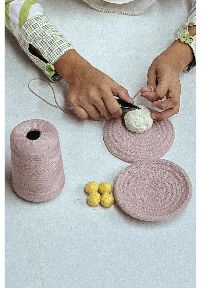 Covor de joacă pentru copii, bej, din bumbac ø150 cm Solar System – Lorena Canals