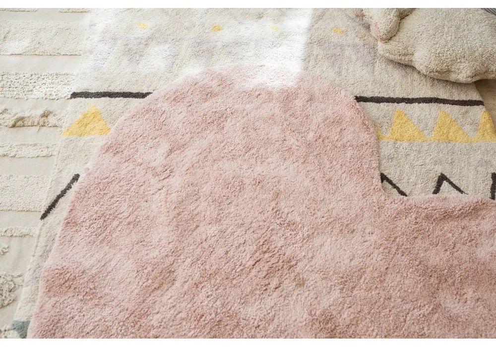 Covor pentru copii roz lavabil/țesut manual din bumbac 160x180 cm Puffy Love – Lorena Canals