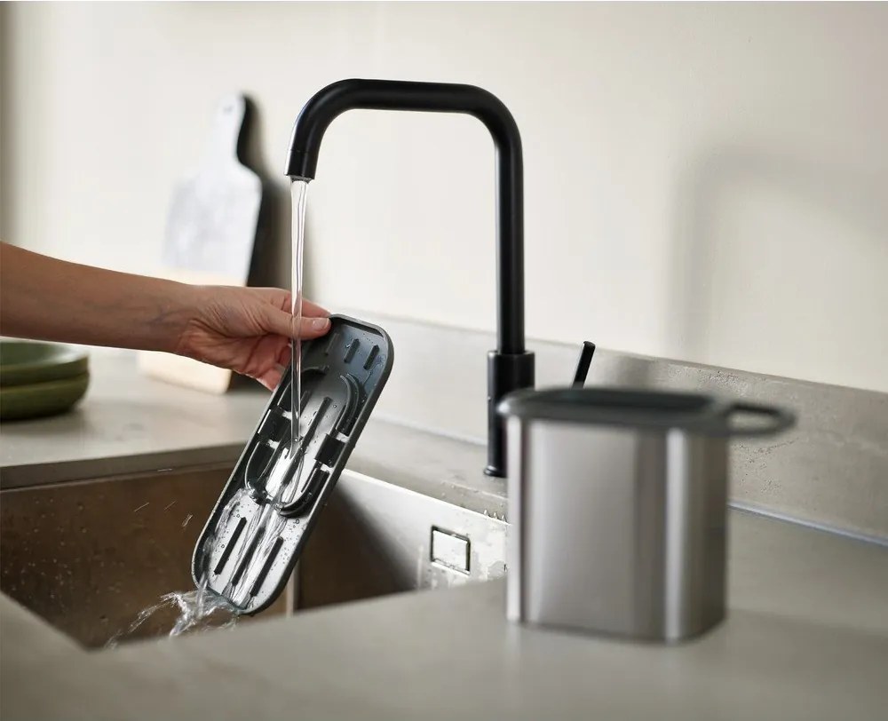 Suport pentru accesorii de spălat argintiu lucios din metal Duo Steel – Joseph Joseph