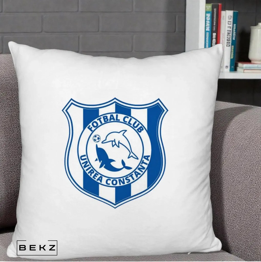 Perna Personalizata FC Unirea Constanta Fotbal, 40x40 cm, Alb Pufos, Husa Detasabila, Perna Inclusa, BEKZ®
