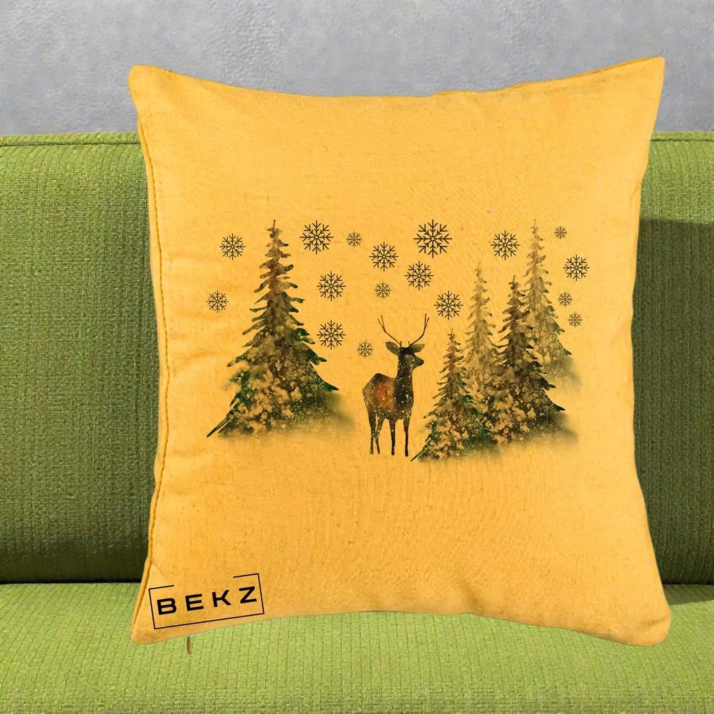 Perna Decorativa Ren in Padure Inzapezita, 40x40 cm, Galben, Husa Detasabila, Perna Inclusa, BEKZ®