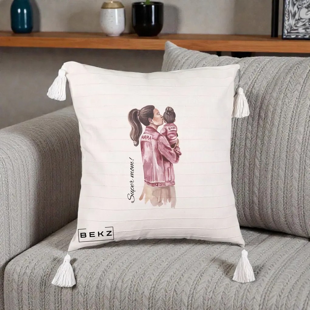 Cadou pentru Mama - Perna Personalizata Super Mom Jachete Roz, 40x40 cm, Bej cu Franjuri, Husa Detasabila, Perna Inclusa, BEKZ®
