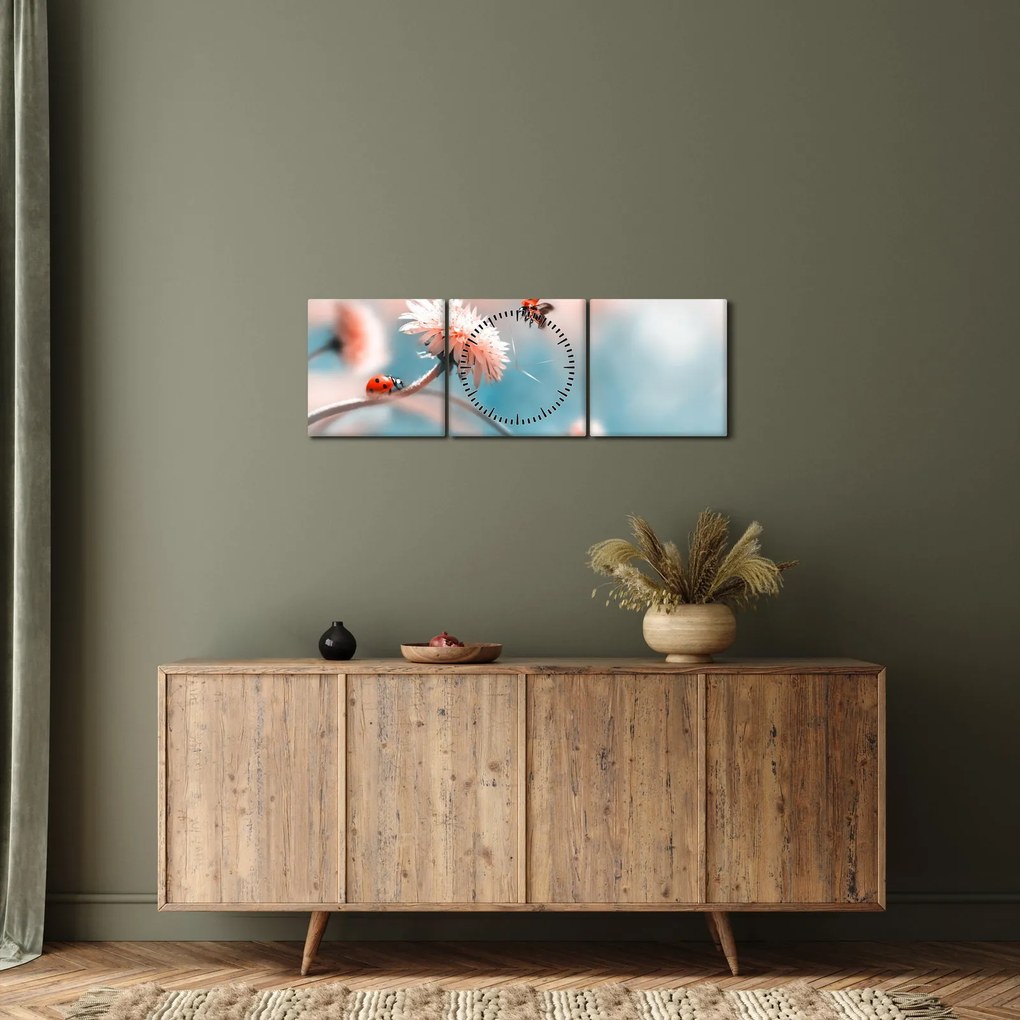Tablou - Buburuze pe floare (cu ceas) (90x30 cm)