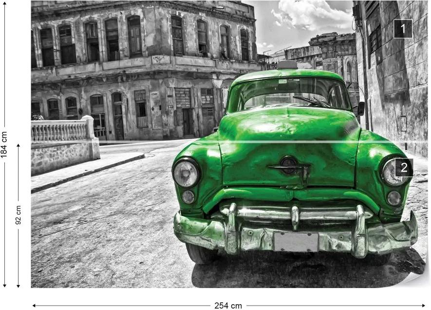 Fototapet GLIX - Vintage Car Cuba Havana Green + adeziv GRATUIT Tapet nețesute - 254x184 cm