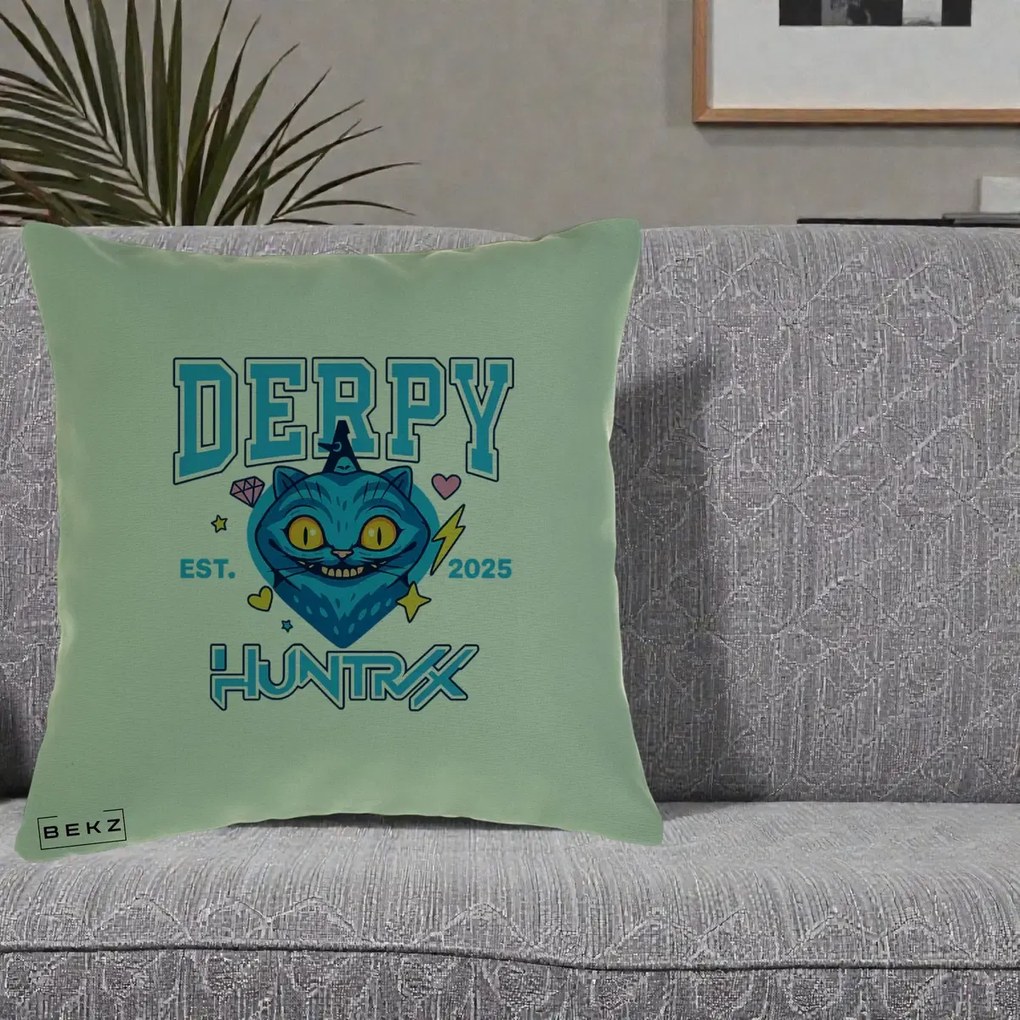 Perna Personalizata K-pop HUNTRX Derpy Pisica Albastra, 40x40 cm, Verde, Husa Detasabila, Perna Inclusa, BEKZ®