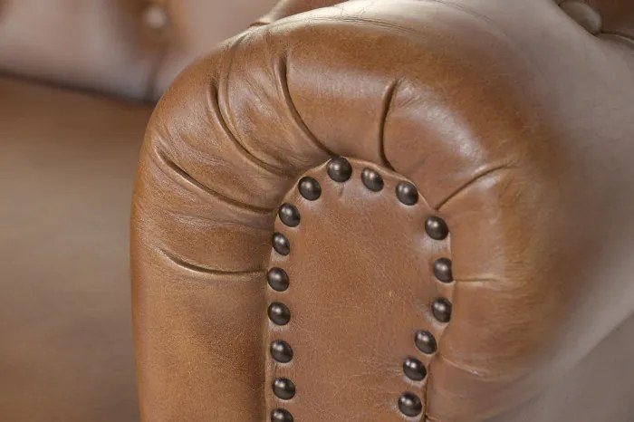 Canapea vintage 2 locuri din piele naturală, „Chesterfield"