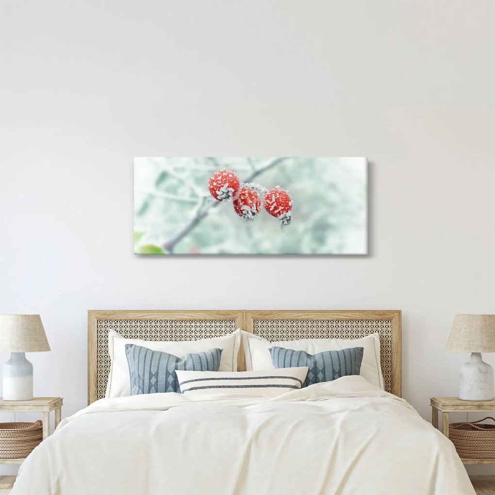 Tablou cu măcieșe înghețate (120x50 cm)