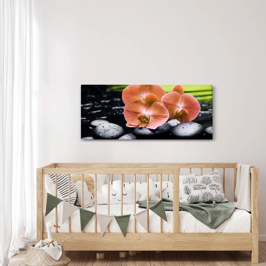 Tablou - Orhidee portocalie cu frunze de palmier (120x50 cm)