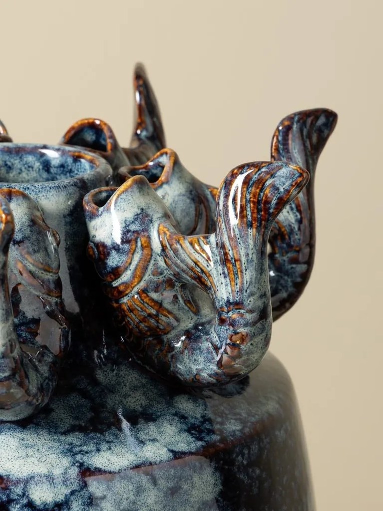 Vază din ceramică artizanală cu pești sculptați în relief, formă cilindrică, albastru marmorat, finisaj lucios, 24,5 x 20 cm, „Écume”