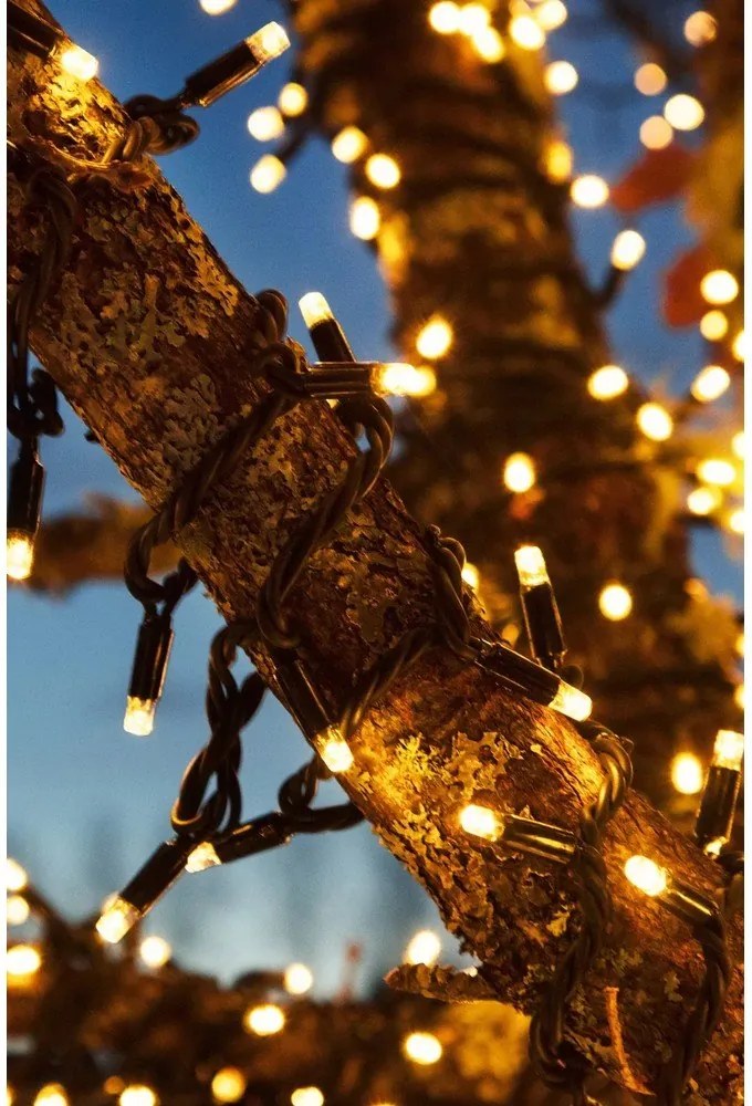 Ghirlandă luminoasă cu 100 becuri, lungime 10 m cu model de Crăciun Chrissline – Markslöjd