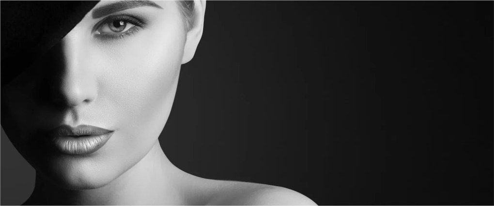 Tablou - Portretul femeii cu pălărie (120x50 cm)