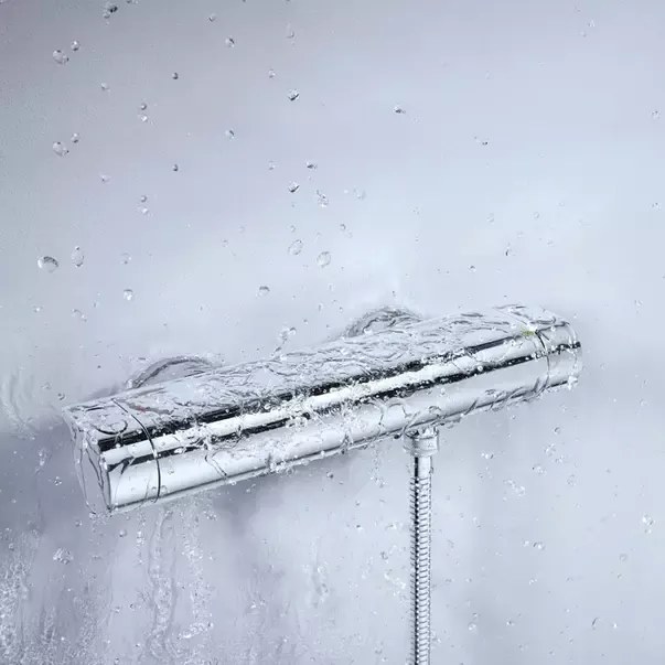 Baterie dus termostatata Grohe Grohtherm 2000 cu set de dus Euphoria crom lucios
