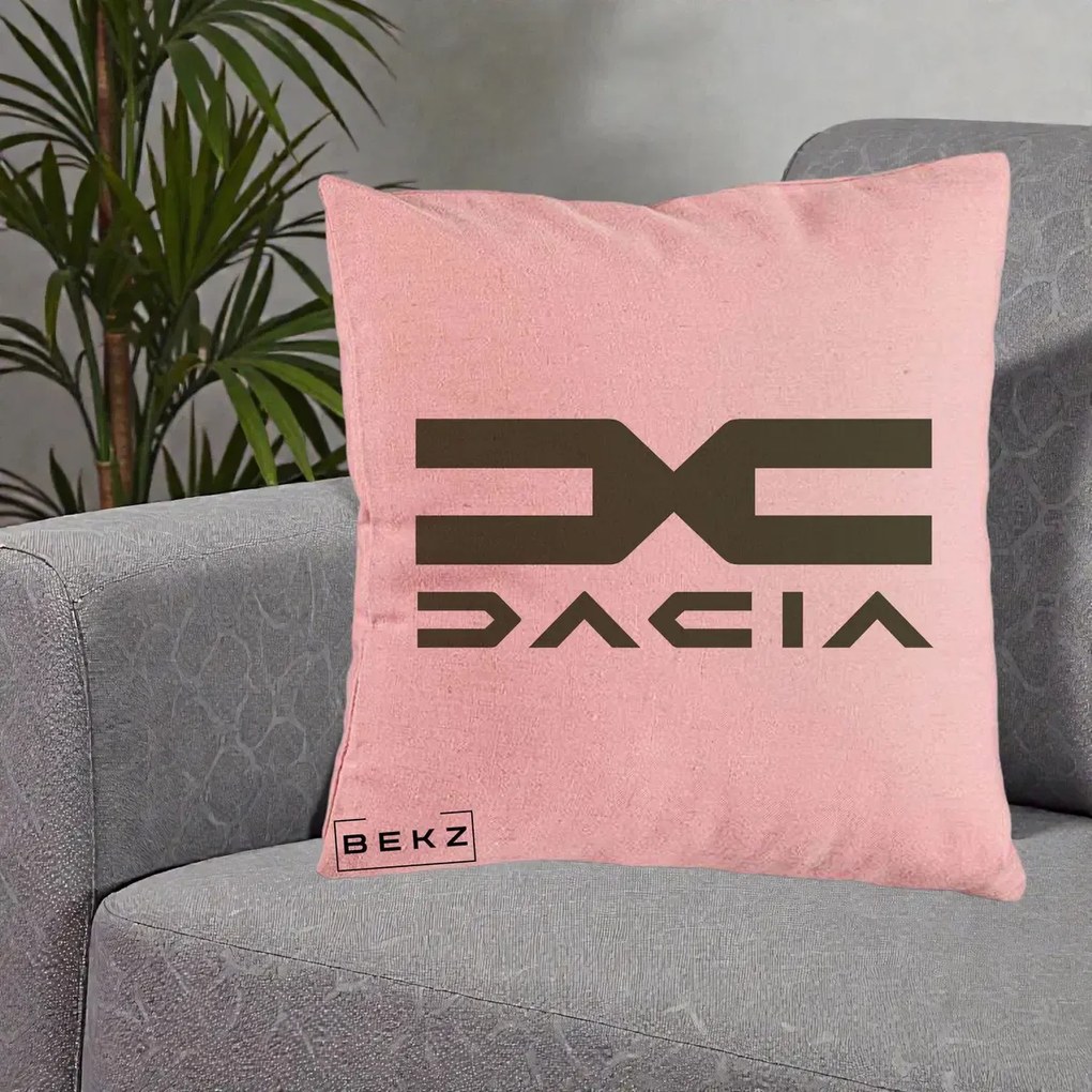 Perna Personalizata cu emblema Dacia, 40x40 cm, Roz, Husa Detasabila, Perna Inclusa, BEKZ®