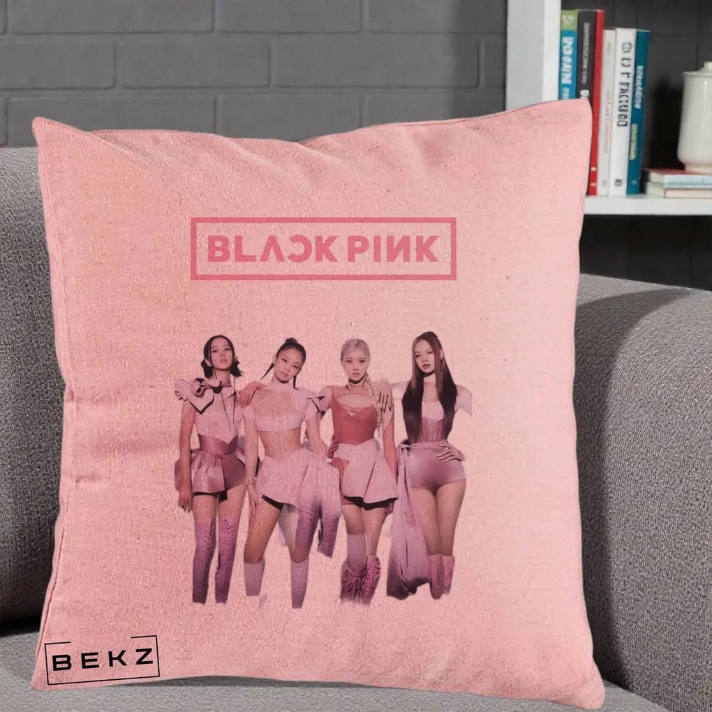 Perna Personalizata K-pop BLACKPINK Fotografie Grup Tinute Roz, 40x40 cm, Roz, Husa Detasabila, Perna Inclusa, BEKZ®