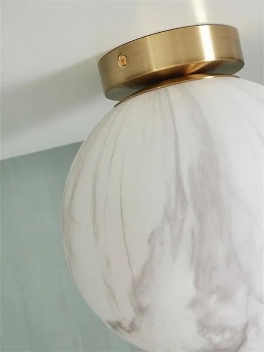 Plafoniera din sticla cu aspect de marmura Carrara 28cm