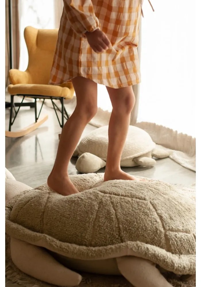 Fotoliu puf pentru copii verde/crem Mrs. Turtle – Lorena Canals