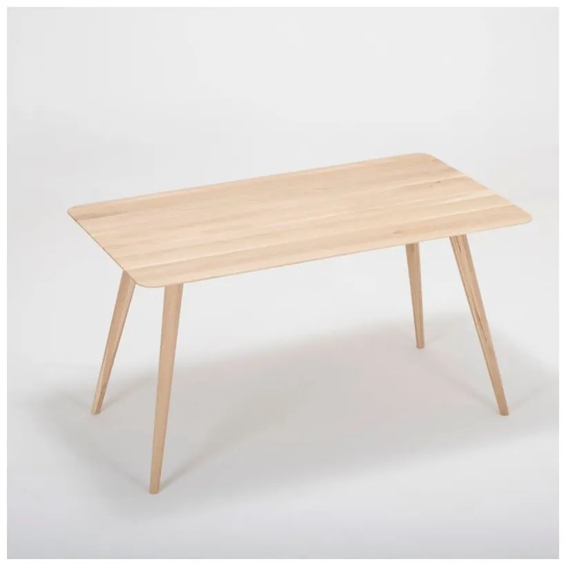 Masă din lemn masiv de stejar Gazzda Stafa