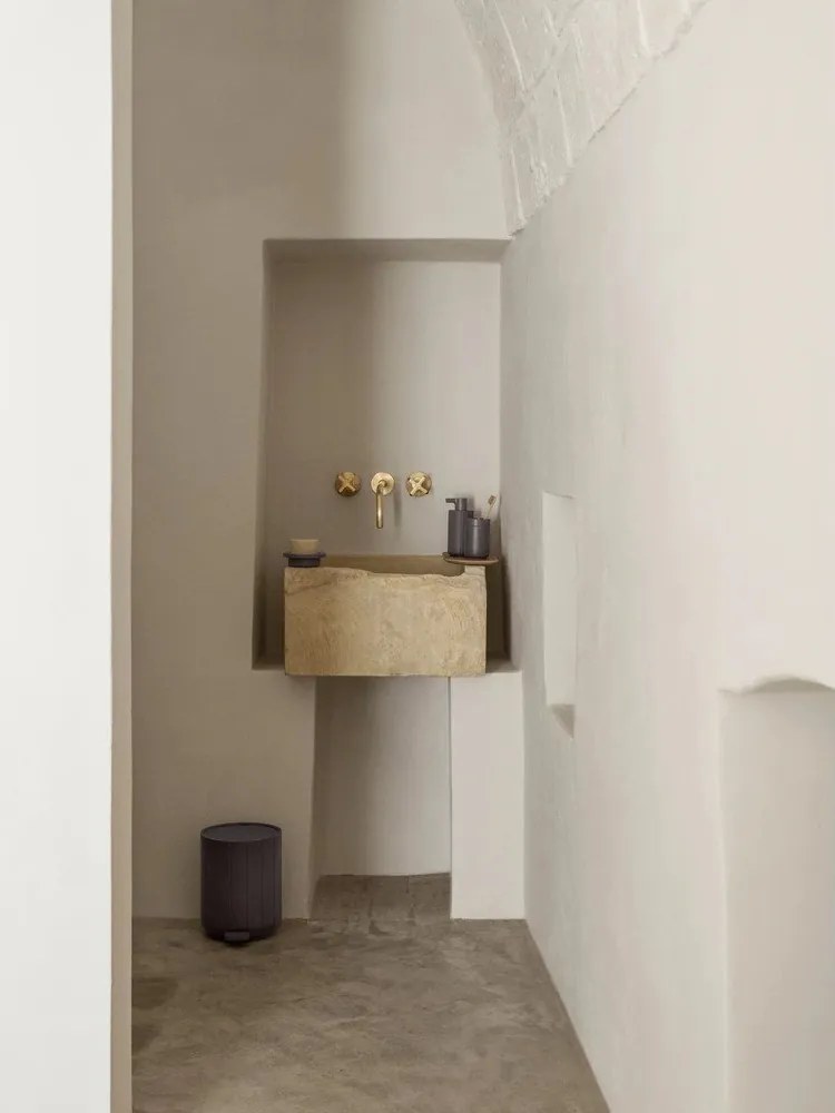 Suport pentru periuța de dinți gri din polirășină Kua – Blomus