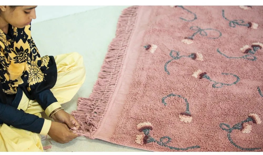 Covor pentru copii roz lavabil/țesut manual din bumbac 140x210 cm English Garden Ash Rose – Lorena Canals