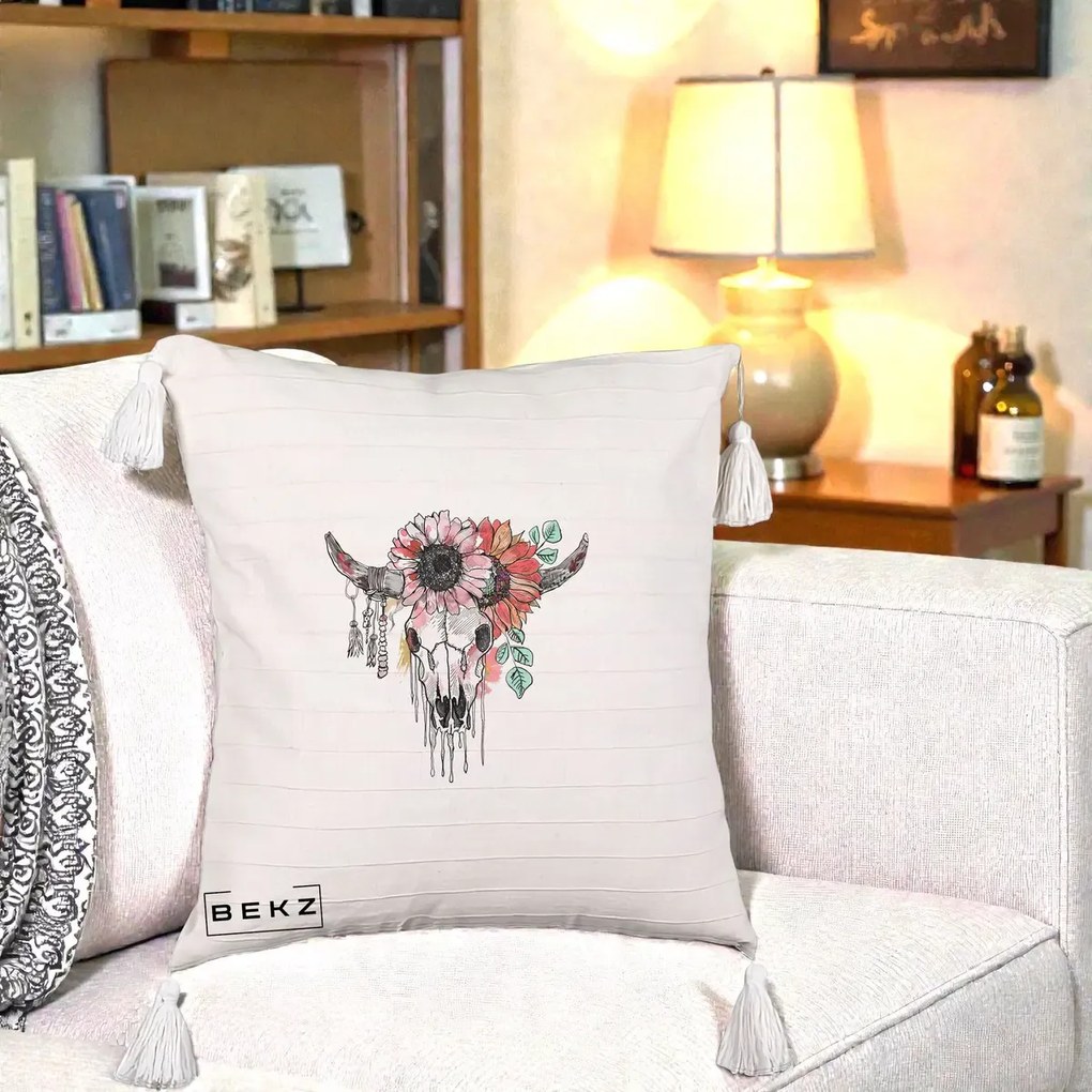 Perna Decorativa Craniu Boho Floral, 40x40 cm, Bej cu Franjuri, Husa Detasabila, Perna Inclusa, BEKZ®