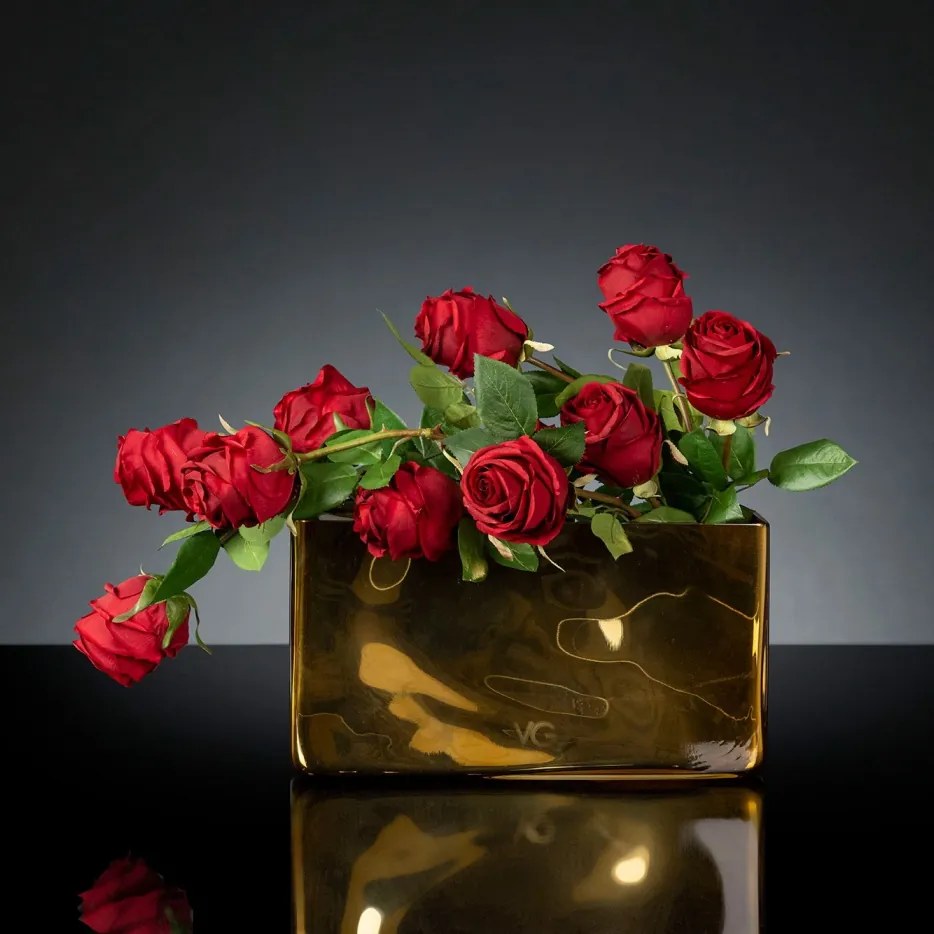 Aranjament floral mediu design LUX TRANSILVANIA ROSES