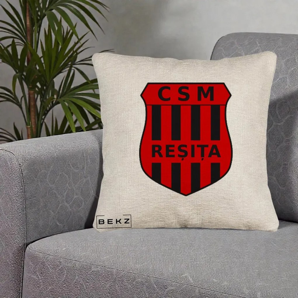 Perna Personalizata CSM Resita Fotbal, 40x40 cm, Bej Canapea, Husa Detasabila, Perna Inclusa, BEKZ®
