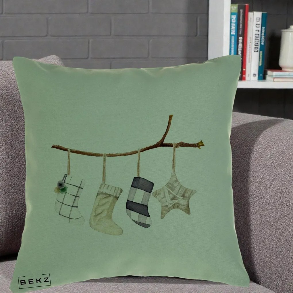 Perna Decorativa Ciorapi de Craciun pe Ramura, 40x40 cm, Verde, Husa Detasabila, Perna Inclusa, BEKZ®