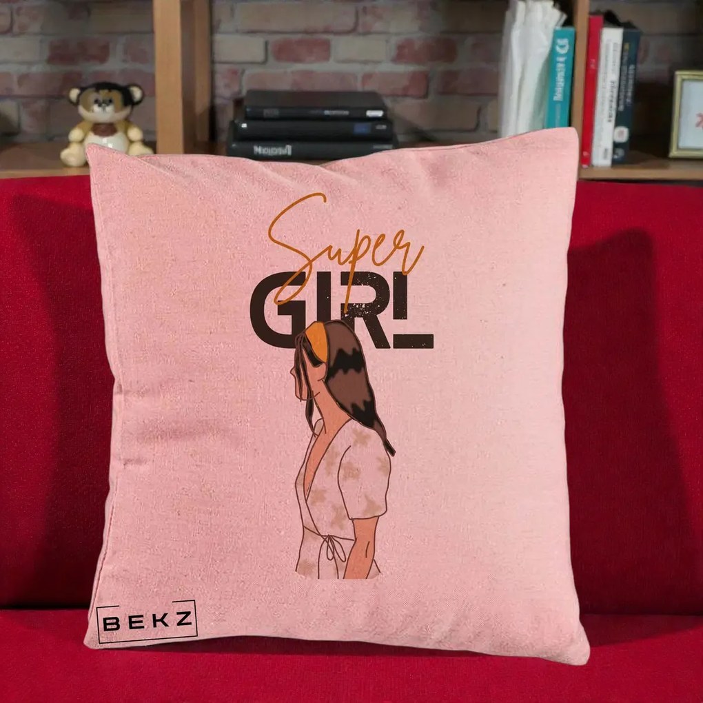 Perna Decorativa Super Girl Aesthetic, 40x40 cm, Roz, Husa Detasabila, Perna Inclusa, BEKZ®